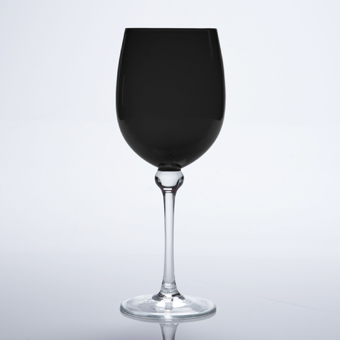 black 16 ounce wine glass
